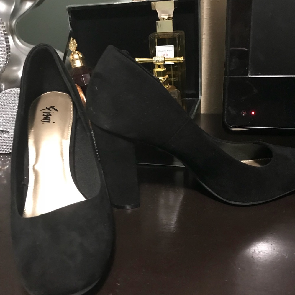 Fiona black faux suede pumps
